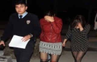 Polis fuhuşa suçüstü yaptı