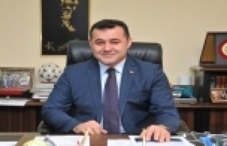 Yücel, vatandaşların yeni yılını kutladı