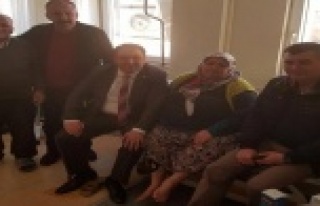 Aksoy annesi için Alanya'ya geldi