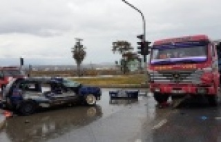 Alanya yolunda kaza: 2'i ağır 3 yaralı var