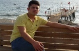 Alanyalı genç aşırı hızın kurbanı oldu