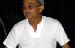 Kendini tavana asıp intihar etti