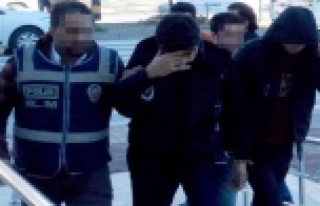 Şüpheli araçtan 450 gram kokain çıktı