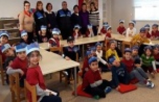 Çocuklar artık polisten korkmayacak
