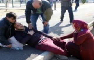 Eşinin akrabaları sopayla dövdü