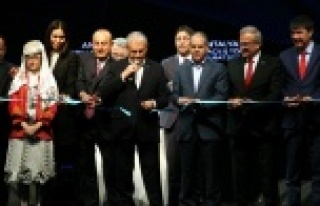 'Vesayetçi güç ülkeyi geriye götüremeyecek'