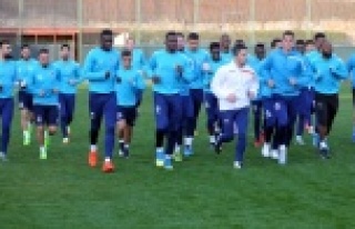 8 futbolcumuza milli davet