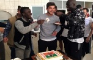 Birol'a doğum günü sürprizi