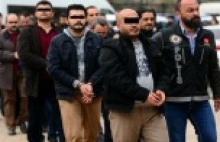 FETÖ'cü 14 öğretmen tutuklandı