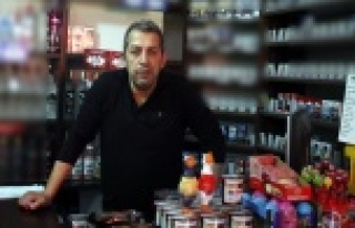 Hem marketi soydular hem kayıt cihazını götürdüler