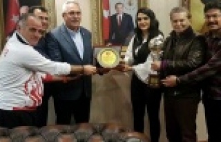 İşitme Engelliler Milli Takım'ı sözünü...