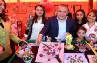 Kadın El Emeği Pazarı açıldı