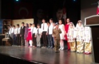 Mehmet Akif saygıyla anıldı