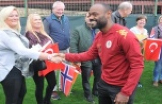 Norveçliler'den moral ziyareti