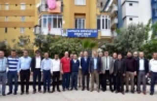 Servisçilerin sorunlarını dinledi