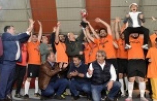 AOSB'nin halı saha turnuvası sona erdi