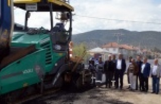 Çomaklı’ya sıcak asfalt