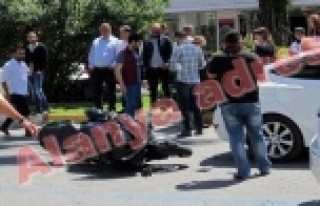 Motosiklet kazası Alanya'da trafiği felç etti