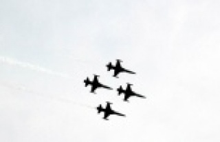 Türk yıldızlarından nefes kesen prova