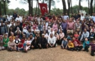 800 kişilik aile piknikte buluştu