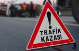 Alanya'da feci kaza: İki araç kafa kafaya çarpıştı