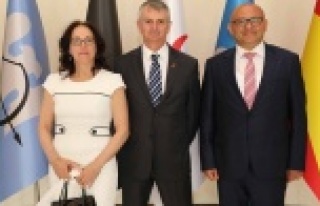 Büyükelçi Cooter: “Antalya’nın güneşine...