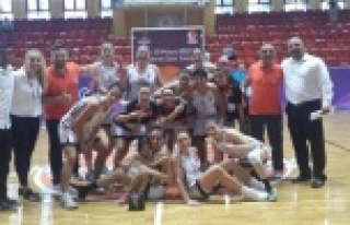 Kızlarımız birinci lig yolunda