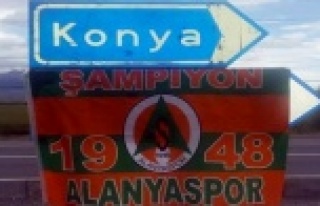 Konyaspor'dan Alanyaspor taraftarına  jest