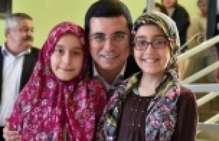 Tütüncü Gazipaşa'da öğrencilerle buluştu