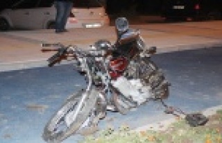 2 motosiklet birbirine girdi: 4 yaralı var