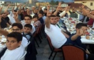 Alanyalı ülkücüler iftarda buluştu