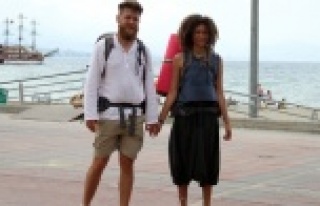 Dünyayı dolaşan çift Alanya'da mola verdi