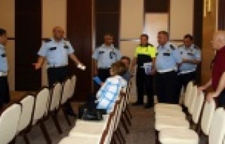 Emniyet müdür yardımcısına boş salon şoku