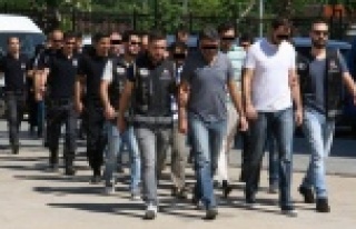 FETÖ'cü dernek üyeleri hakim karşısında