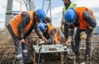 İnşaatlardan Abdullah Öcalan'ın yayınları...