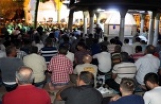 Kadir Gecesi'nde camiler doldu taştı