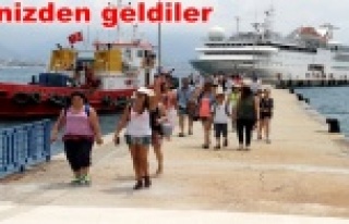 Lübnanlı turistlere Alanya'da mehterli karşılama