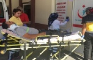 Motosiklet adama çarpıp kaçtı