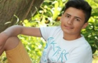 Liseli genç motosiklet kurbanı oldu