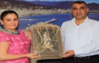 Alanya'da kurban derilerini illegal yoldan toplayanlara...