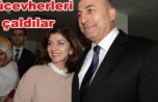 Bakan Çavuşoğlu'nun eşine hırsızlık şoku