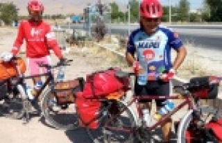 İranlı bisikletçiler Alanya'ya gelecek