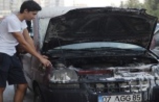 Sanayiden yeni çıkan araç seyir halindeyken yandı