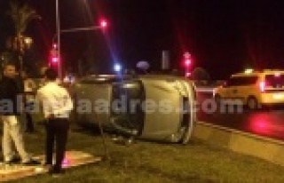 Alanya'da yağmurla gelen kaza