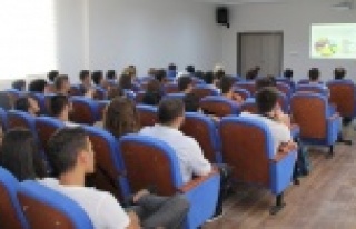 ALKÜ'de orak hücreli anemi anlatıldı