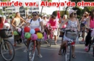 Bisikletlerini süslediler, pedal çevirdiler