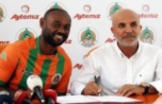 Love'ın tarihi golü, Çavuşoğlu'nun...