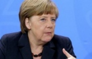 Merkel Türkiye politikasına AB ülkelerini de dahil...