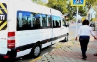 430 öğrenci, okul saatinde parkta polise yakalandı