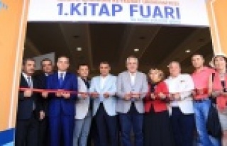 Alanya'da bir ilk! Kitap fuarı başladı